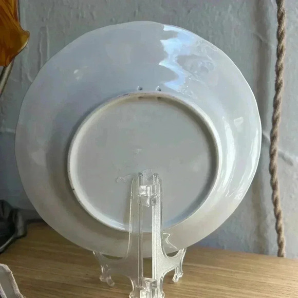 Vintage Frankfurt Zoo Souvenir Plate 7” Germany Handcrafted Porcelain, Gold Trim - Picture 7 of 7